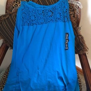 Two tank tops size Gap XL